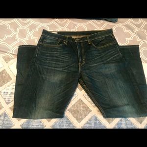 Blue Levi’s 502 36 x 30 Jeans.